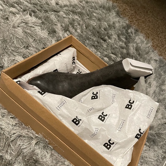 BC(born in california)vegan booties PETA approved - Picture 2 of 4